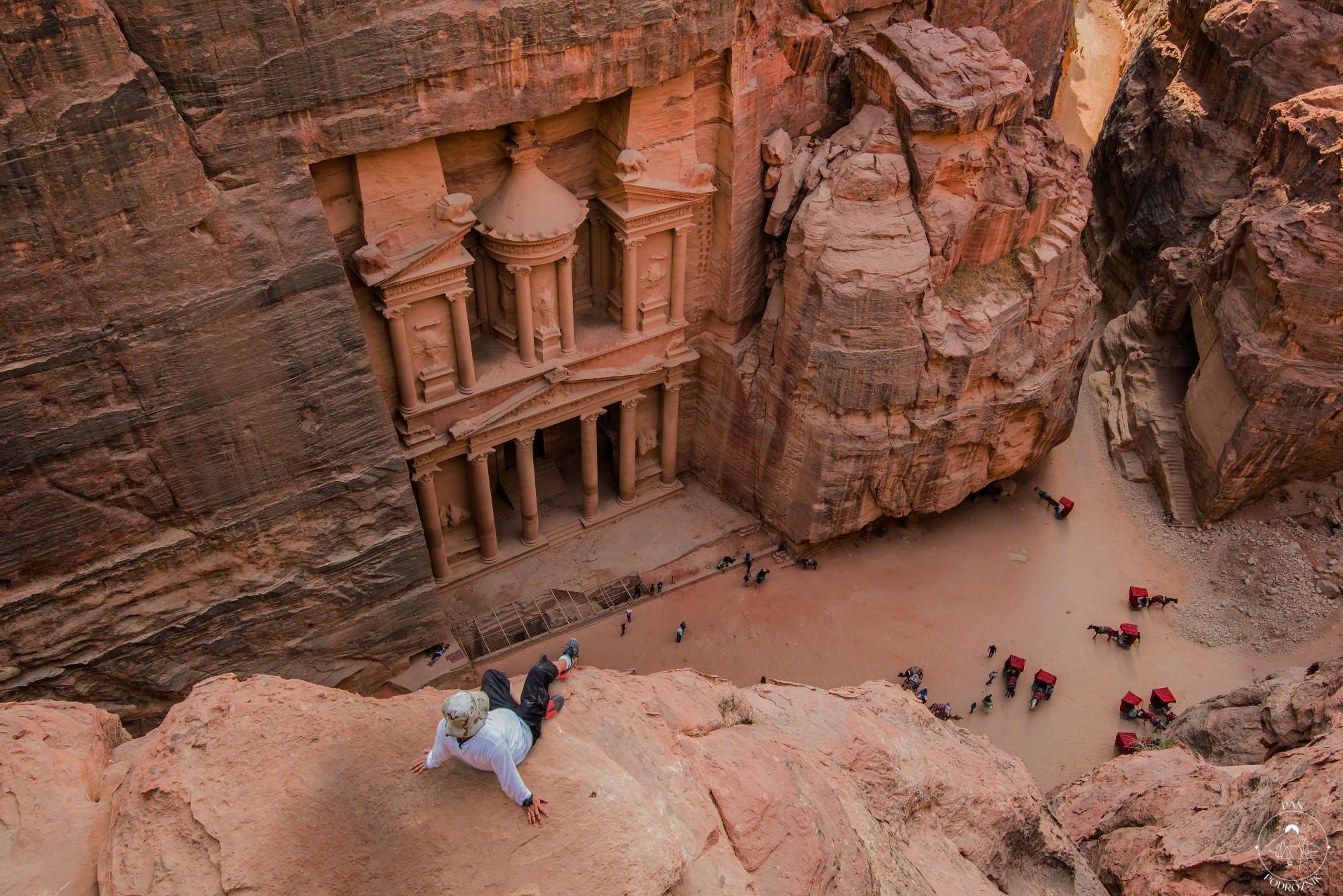 Petra w Jordanii (c) Ahmad Qaisieh, unsplash, panpodroznik.com