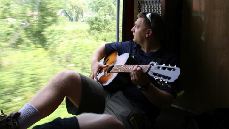 Zobaczyć ocean i wrócić. Epopeja kolejowa Pan Podróżnik w pociągu banner (c) panpodroznik.com