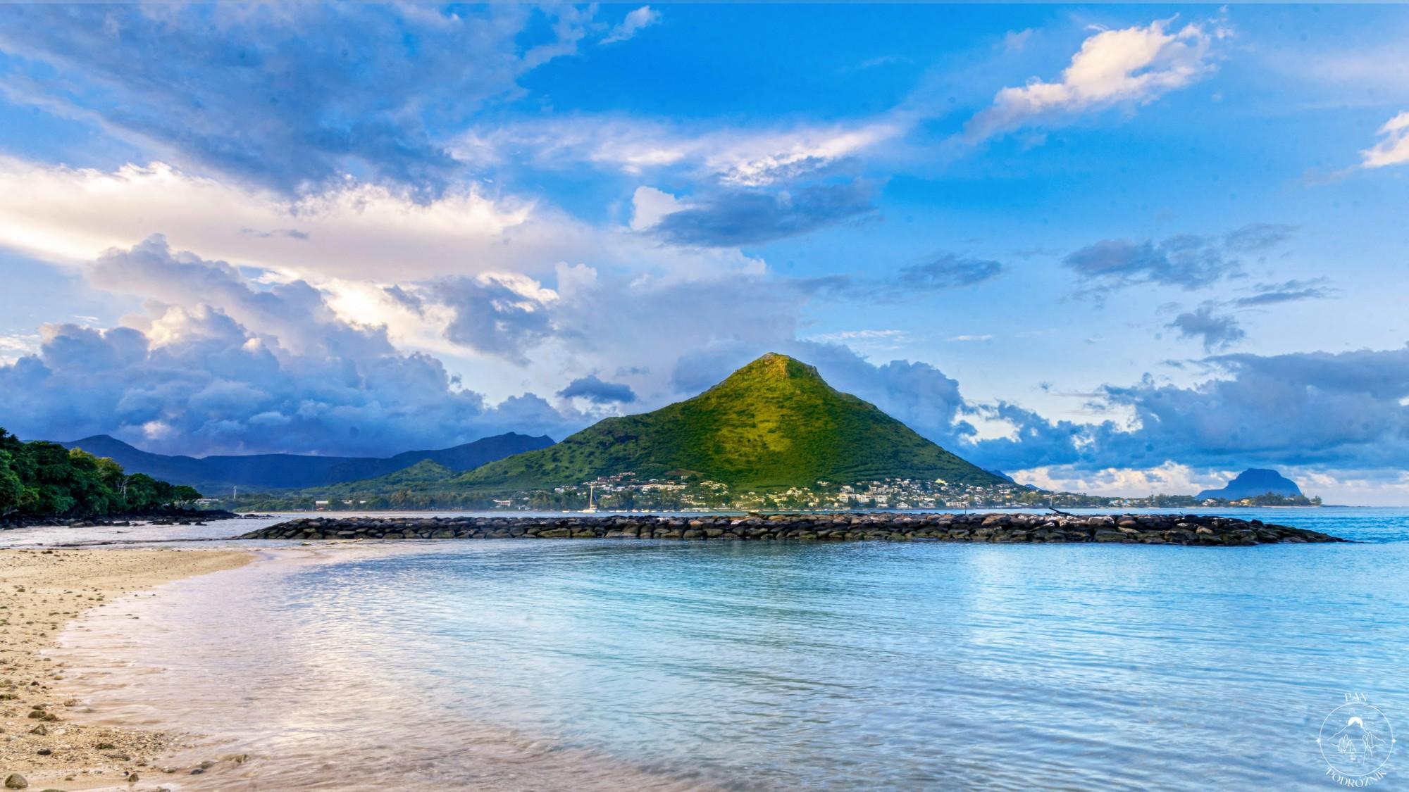 Plaża na Mauritiusie (c) Krish Chandran, unsplash, panpodroznik.com