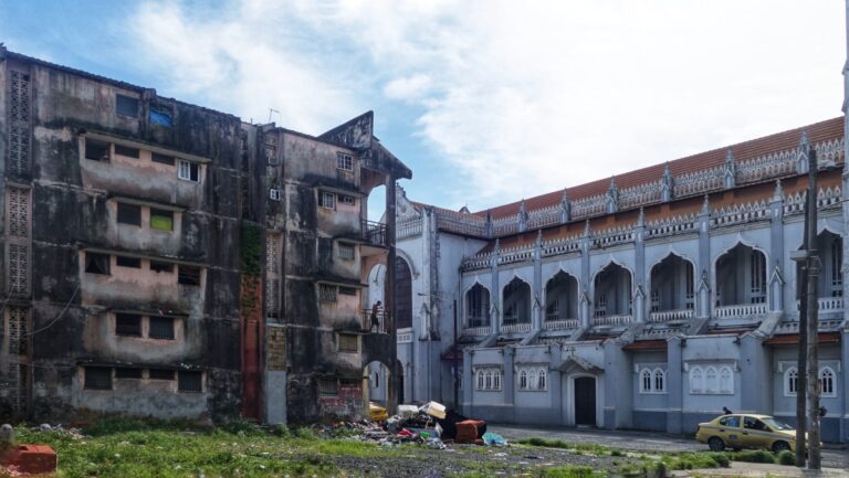 Trzy światy: Bóg, Biznes, Beznadzieja. Panama od kuchni  Miasto Colon w Panamie banner (c) panpodroznik.com