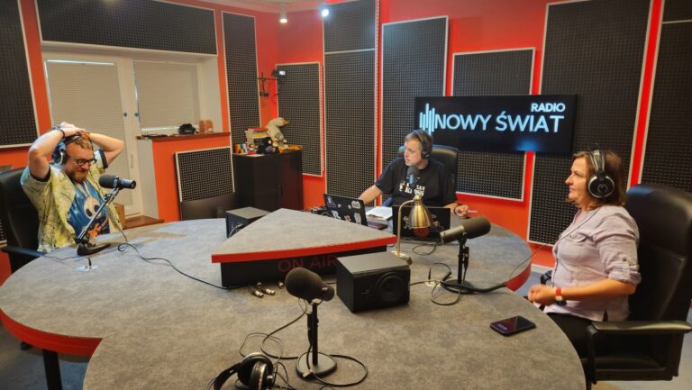 Radio Nowy Świat: wywiad o opóźnieniach i overbookingu w liniach lotniczych Radio Nowy Świat banner (c) panpodroznik.com