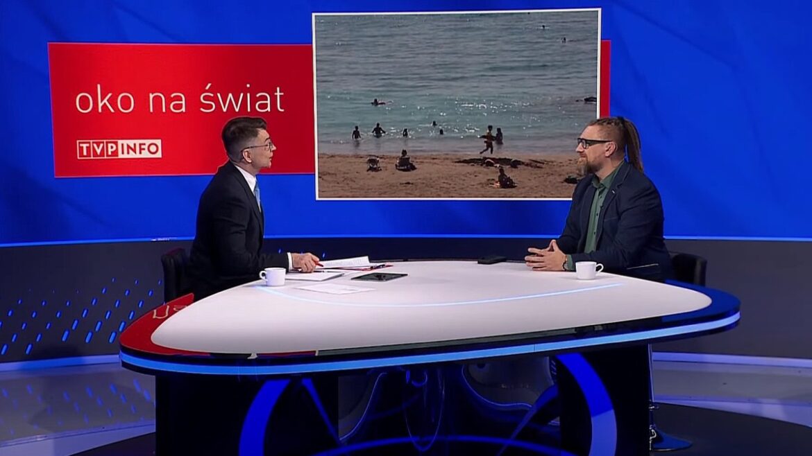 TVP Info: wywiad z Panem Podróżnikiem w programie „Oko na świat” TVP Info Oko na świat banner (c) panpodroznik.com